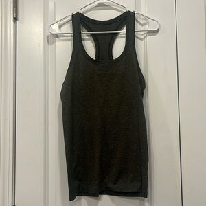 Lululemon Swiftly Tech Racerback 2.0 in Grey Sage / Dark Olive